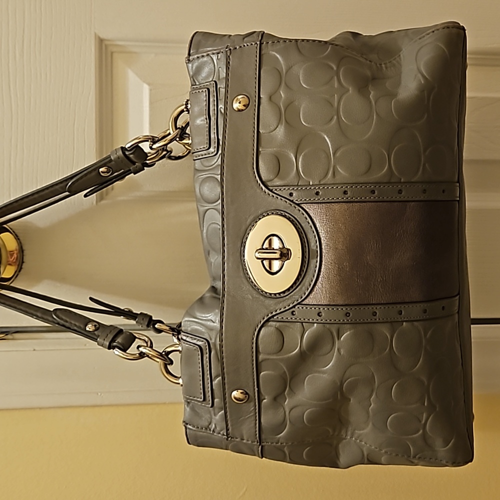 COACH SILVER BAG